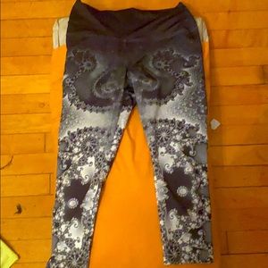 Yoga crops- spacey cool!